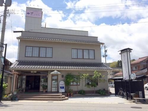 โรงแรม ฮานะโกะโยมิ (Hanagoyomi Hotel)0