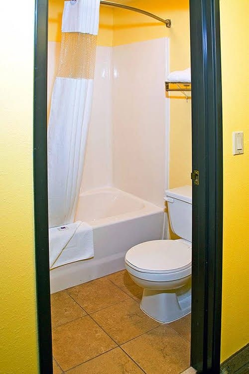 Motel 6 Crossroads Mall-Waterloo-Cedar Falls4