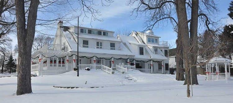 Chestnut Inn2