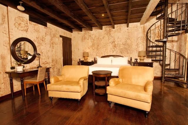 SUITE GRAND