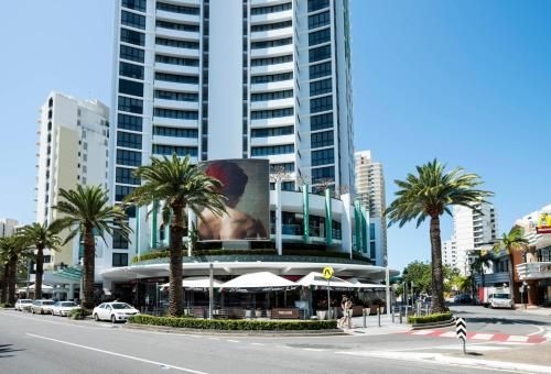อาเรีย อพาร์ตเมนต์ส (Aria Apartments)0