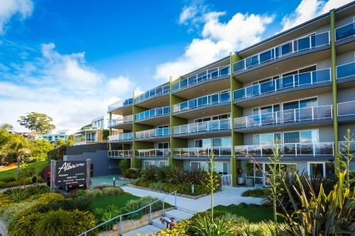 Albacore Apartments3