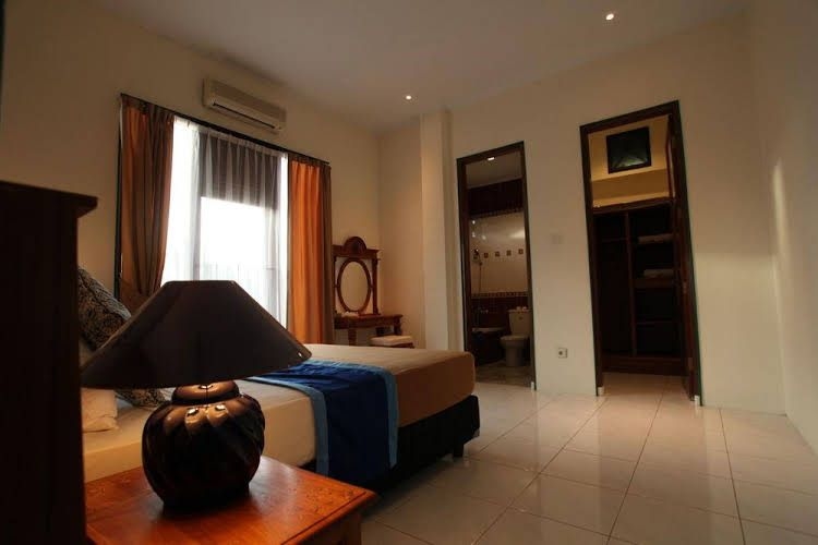 โรงแรมซานูร์ ซีวิว (Sanur Seaview Hotel)1