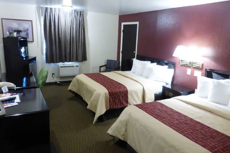 Budgetel Inn & Suites4