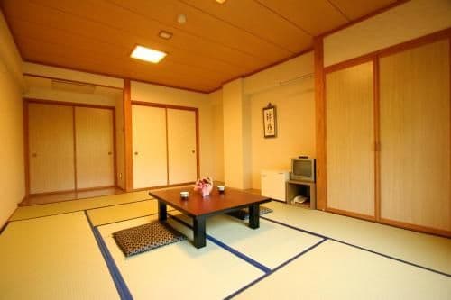 Japanese-Style Room with Shared Bathroom - Non-Smoking