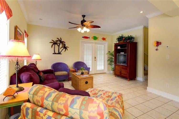 Purple Parrot Resort Purple Parrot Resort