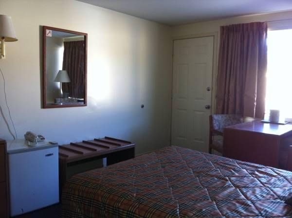 Canada's Best Value Inn (Belleville)0
