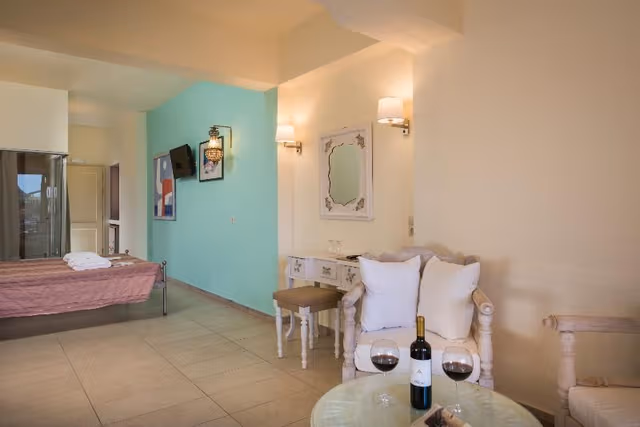 SUITE WITH PRIVATE POOL