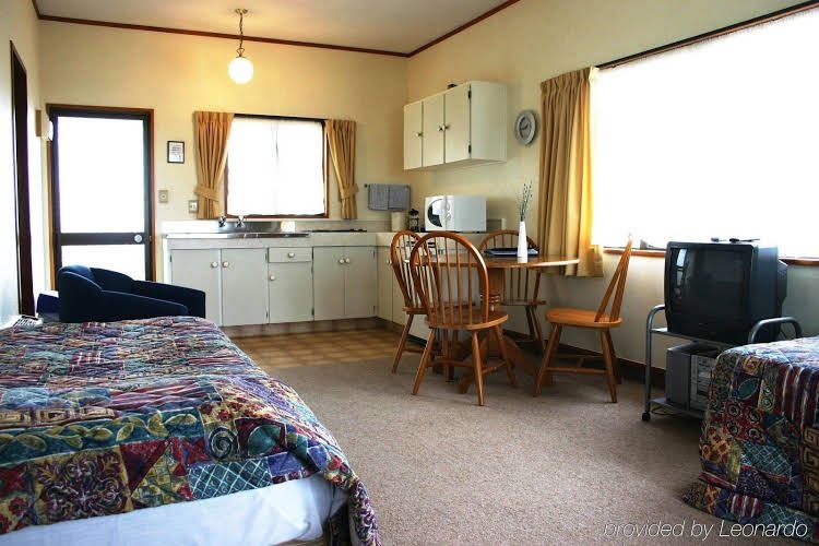 Summit Motor Lodge0