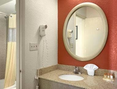 Days Inn - Mason2