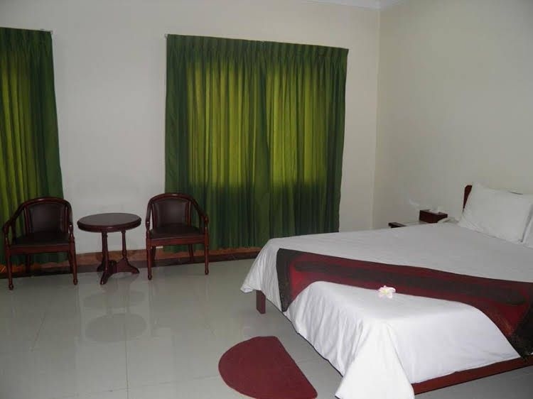9 Dragon Hotel & Restaurant2