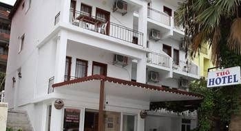 Tug Hotel0