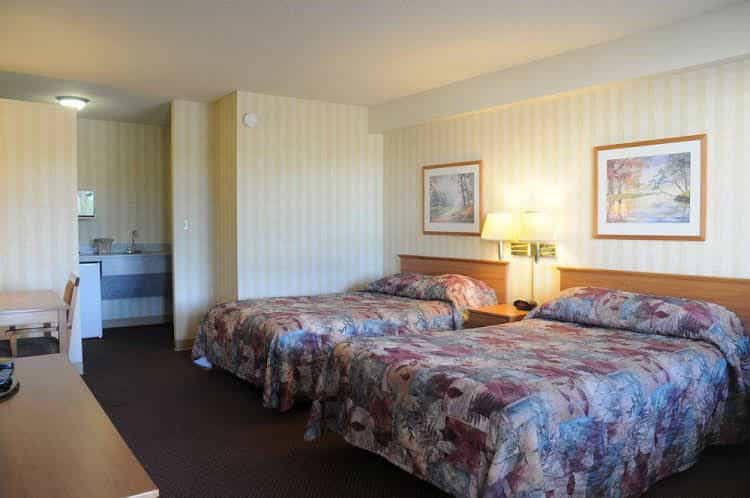 Country Lane Inn & Suites