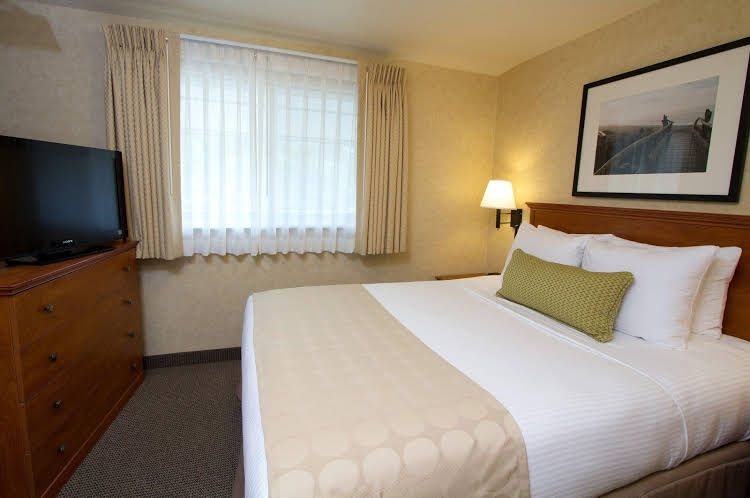 The Wayside Inn3