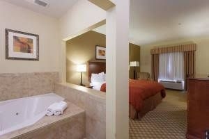 Country Inn and Suites San Marcos2