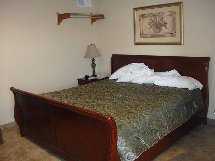Trails West Motel0