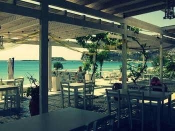 Delfini Beach Hotel0