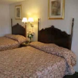 Lakeview Inn1
