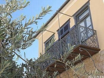 Phaedra Hotel0