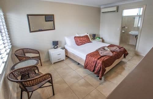 Standard Queen Room