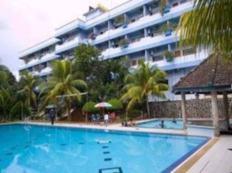 ปิลังจิ โฮเทล แอนด์ รีสอร์ต (Pelangi Hotel & Resort)0