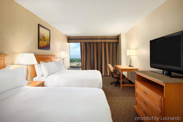 Red Lion Hotel Denver Southeast4