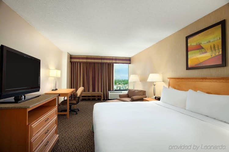 Red Lion Hotel Denver Southeast1