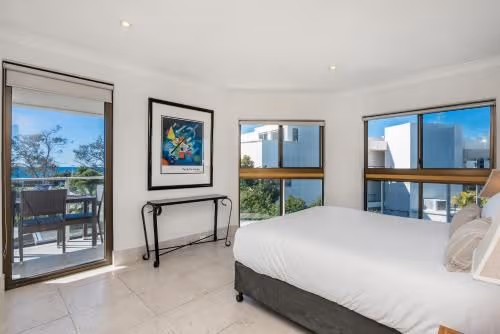 Deluxe Two-Bedroom Apartment with Ocean View