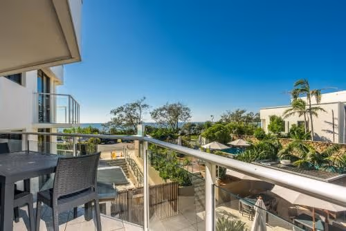 Deluxe Two-Bedroom Apartment with Ocean View