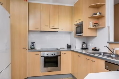 Deluxe Two-Bedroom Apartment with Ocean View