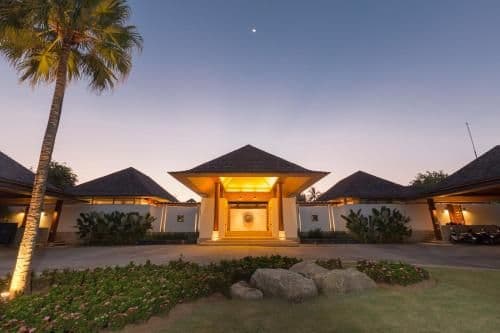 Six-Bedroom Villa