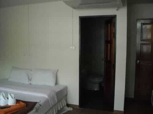 Ya Guesthouse Ya Guesthouse