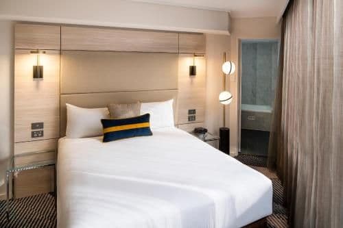 Standard Queen Room