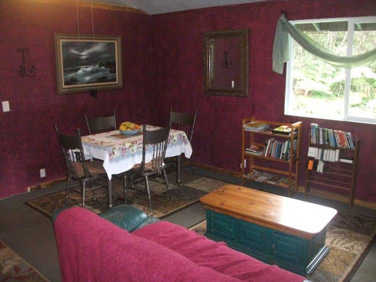 Aloha Crater Lodge and Lava Tube Tours Aloha Crater Lodge and Lava Tube Tours