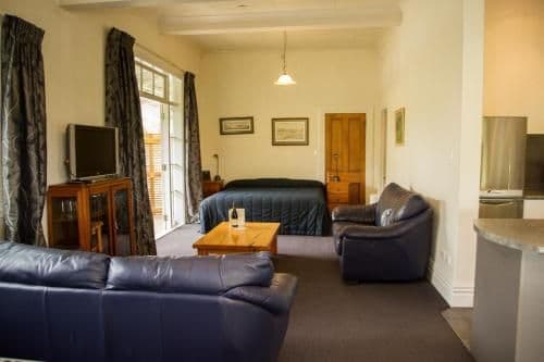 King Suite - The Vineyard Suite