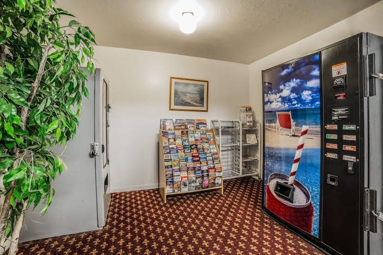 Econo Lodge Clearfield0