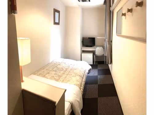 Single Room with Shared Bathroom