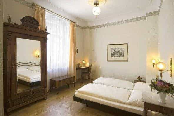 Garni Hotel Drei Lilien Garni Hotel Drei Lilien