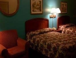 Knights Inn & Suites - City Center Edinburg/McAllen0