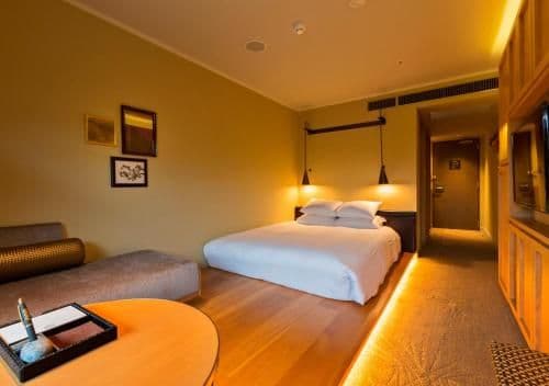 Luxury Double Room with Garden View and Club Lounge Access - Non-Smoking