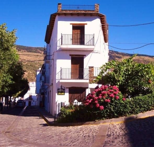 Hotel Rural Poqueira II Hotel Rural Poqueira II