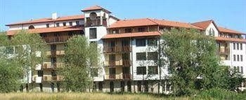 Grand Royale Apartment Complex & Spa0