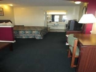 Americas Best Value Inn Jackson1