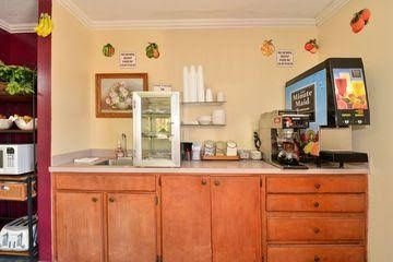 Americas Best Value Inn Jackson3