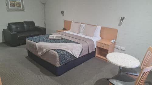 Executive Queen Room