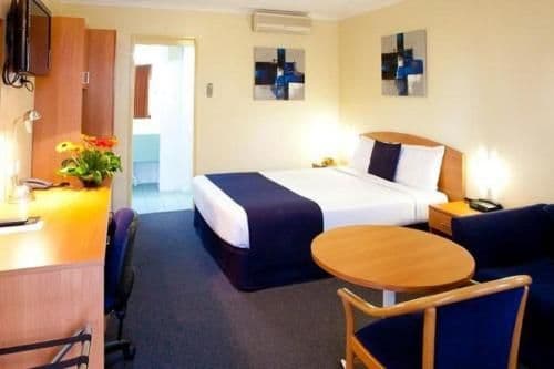 Executive Queen Room