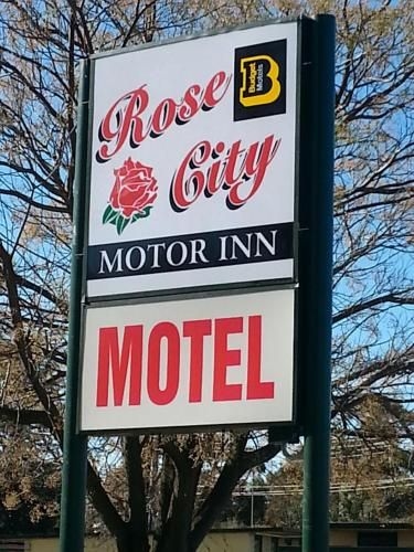 โรส ซิตี้ มอเตอร์ อินน์ (Rose City Motor Inn)0