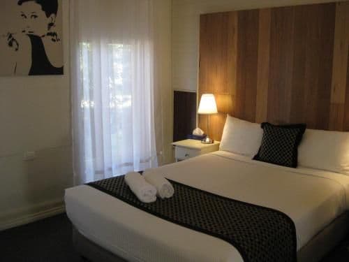 Premium Queen Room