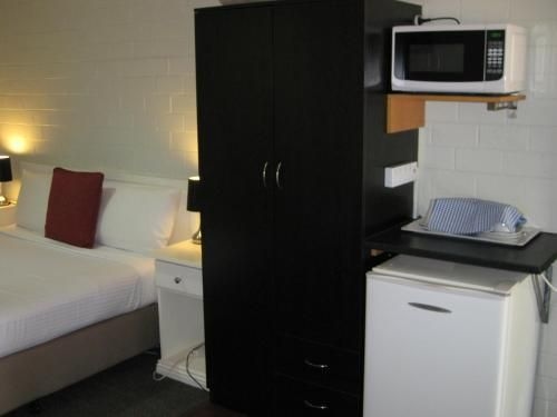 โรส ซิตี้ มอเตอร์ อินน์ (Rose City Motor Inn)2