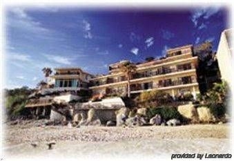 Capri Laguna on the Beach - A Boutique Hotel3